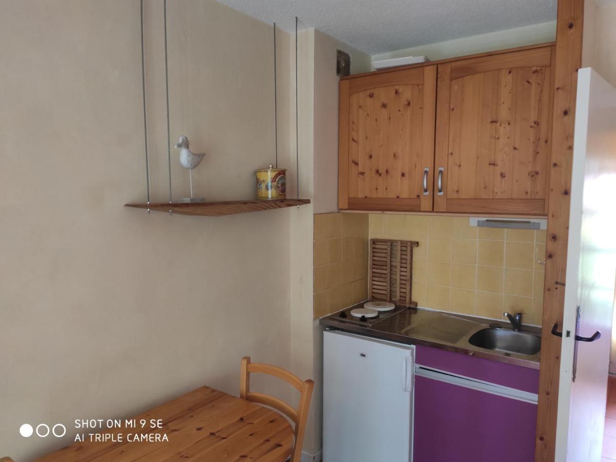 Agreable Studio Cabine Proche Mer La Londe-les-Maures Luaran gambar