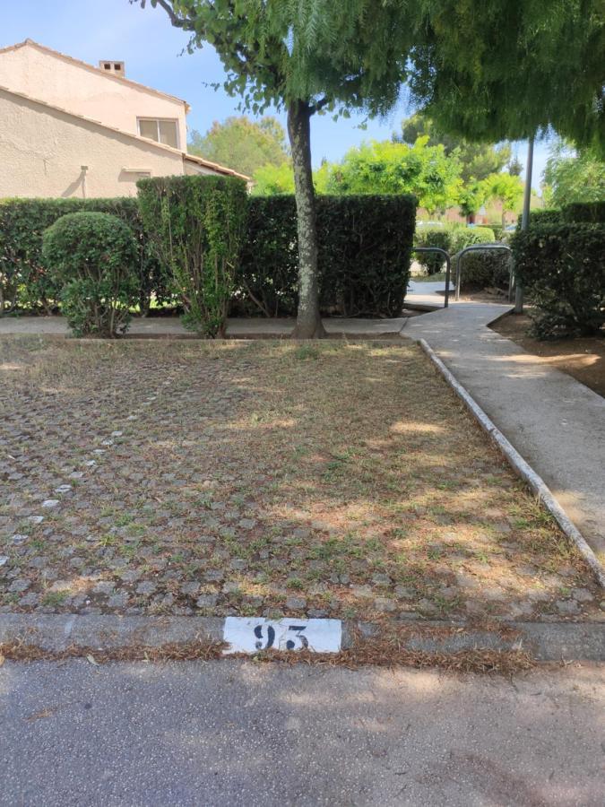 Agreable Studio Cabine Proche Mer La Londe-les-Maures Luaran gambar